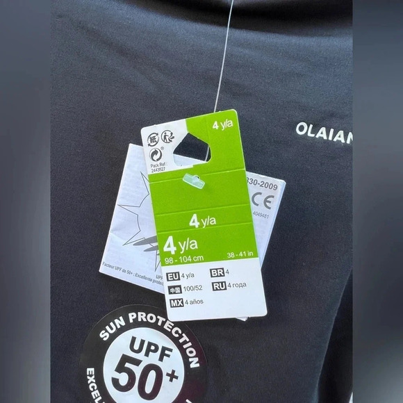 Long Sleeve Surfing T-Shirt UV Rash Guard Kid's Size 4 Black New with Tags​ - Picture 3 of 6